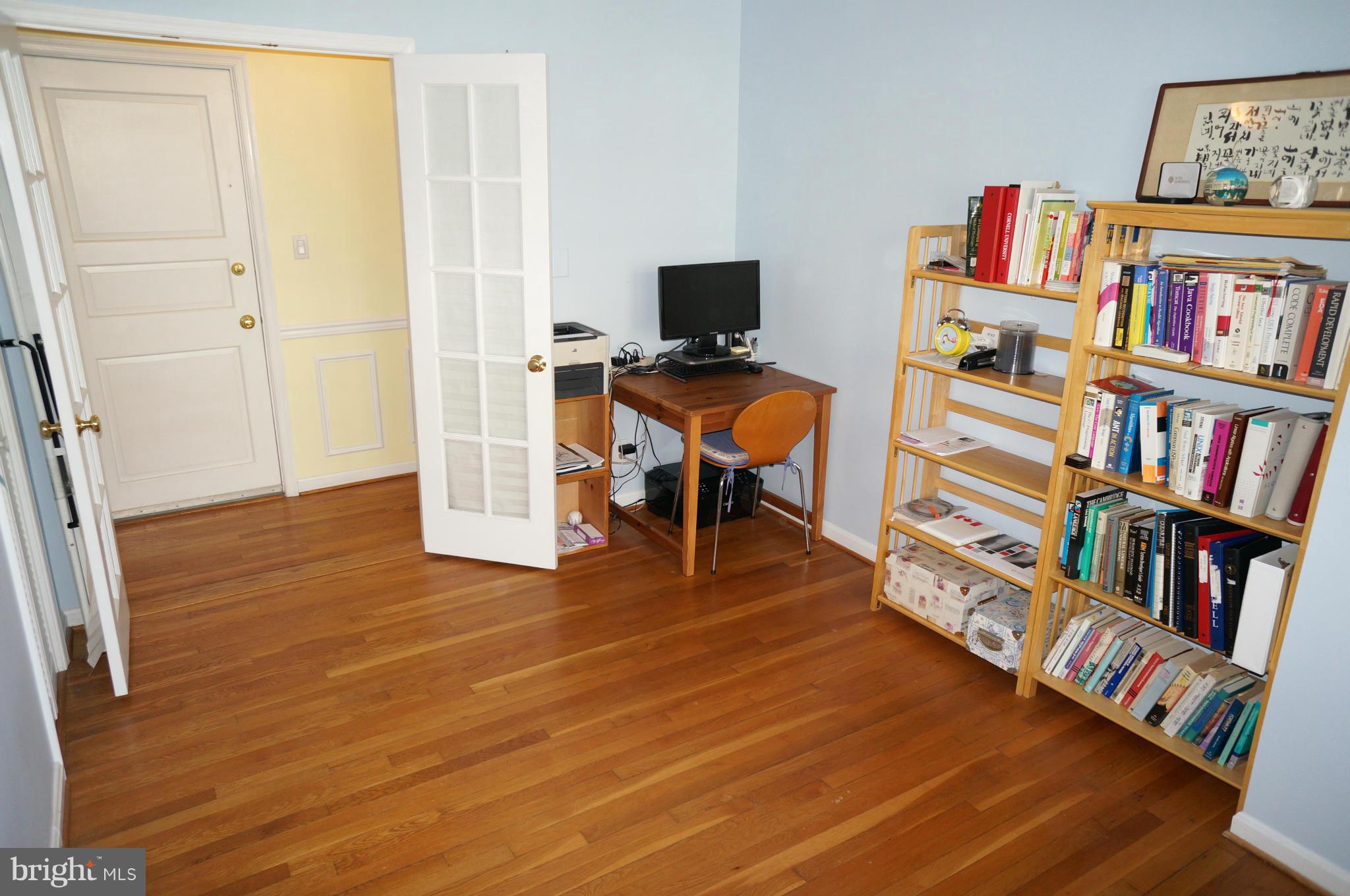 9 Russell Road, Unit C Alexandria, VA 22301 - Photo 19 of 30 Bedroom #2