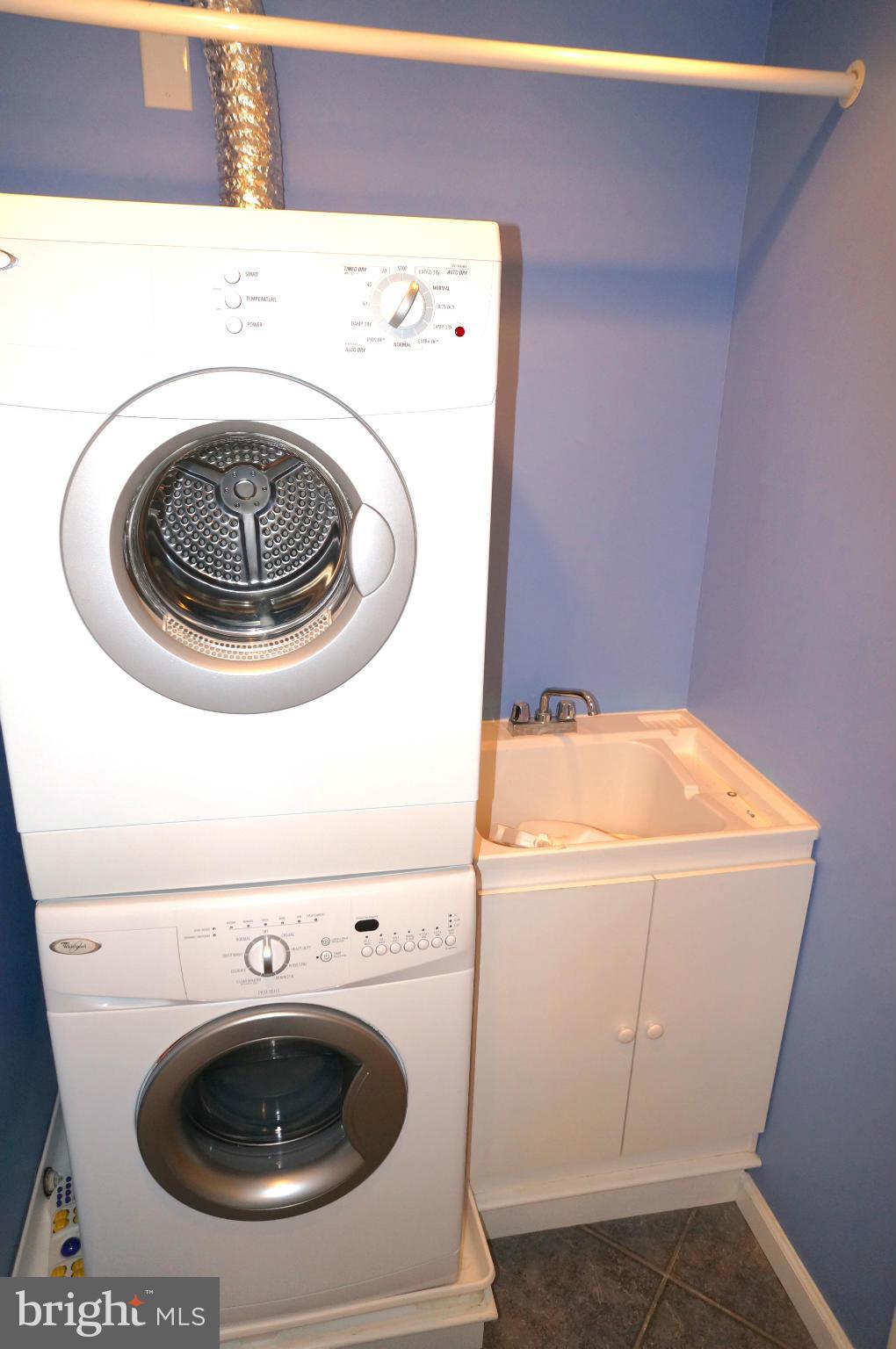 9 Russell Road, Unit C Alexandria, VA 22301 - Photo 23 of 30 Laundry