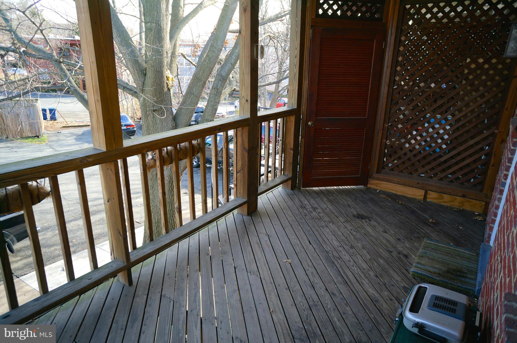 9 Russell Road, Unit C Alexandria, VA 22301 - Photo 25 of 30 Exterior (Rear)