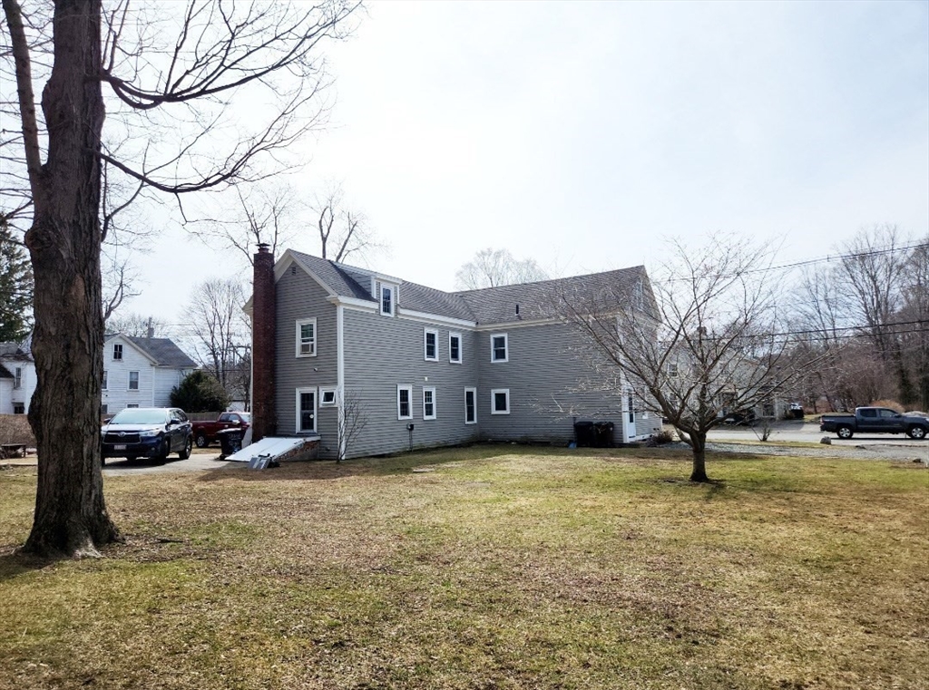 85 West Main Street Georgetown, MA 01833 - Photo 4 of 38
