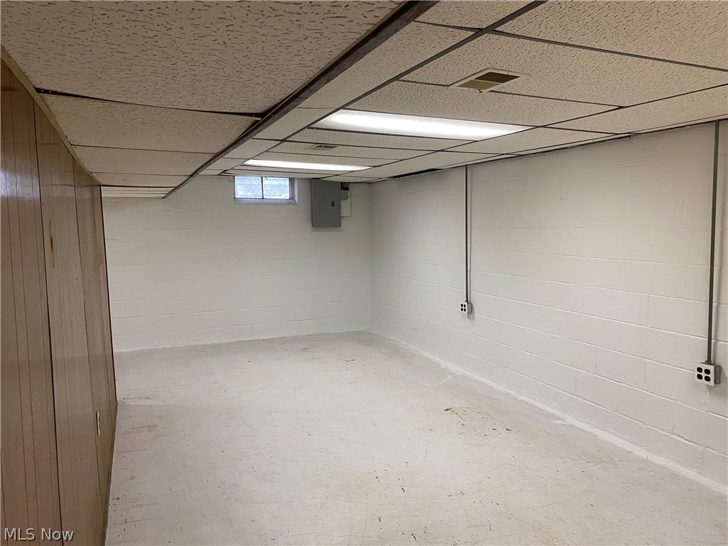 17330 Fowles Road Cleveland, OH 44130 - Photo 17 of 24 Gallery Image 17