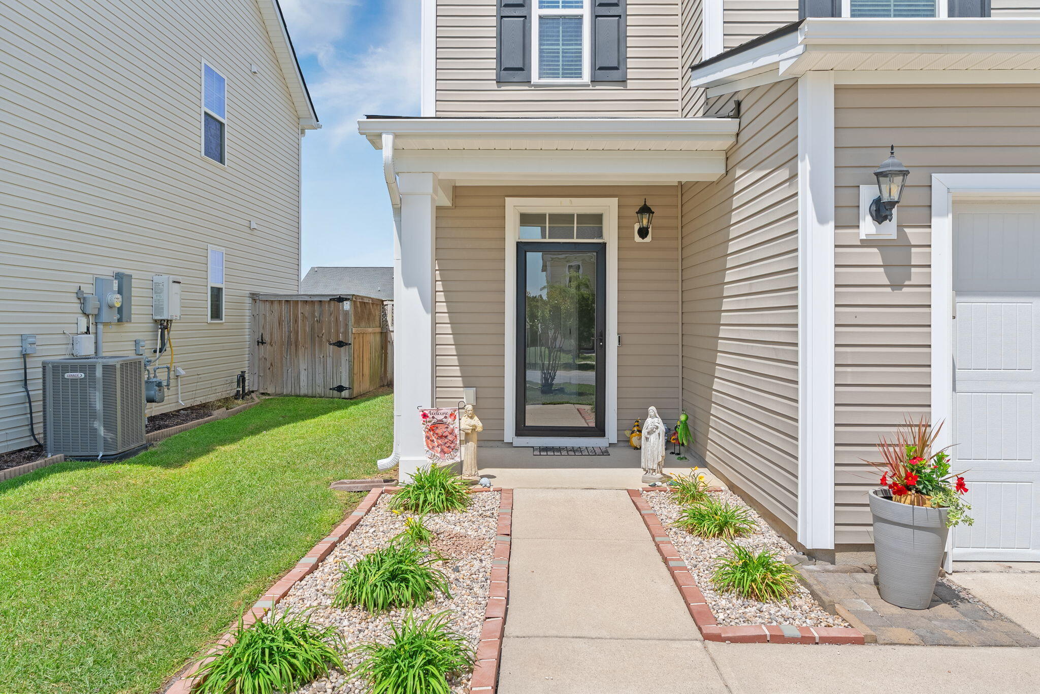 482 Spectrum Road Summerville, SC 29486 - Photo 5 of 52 Front of Home