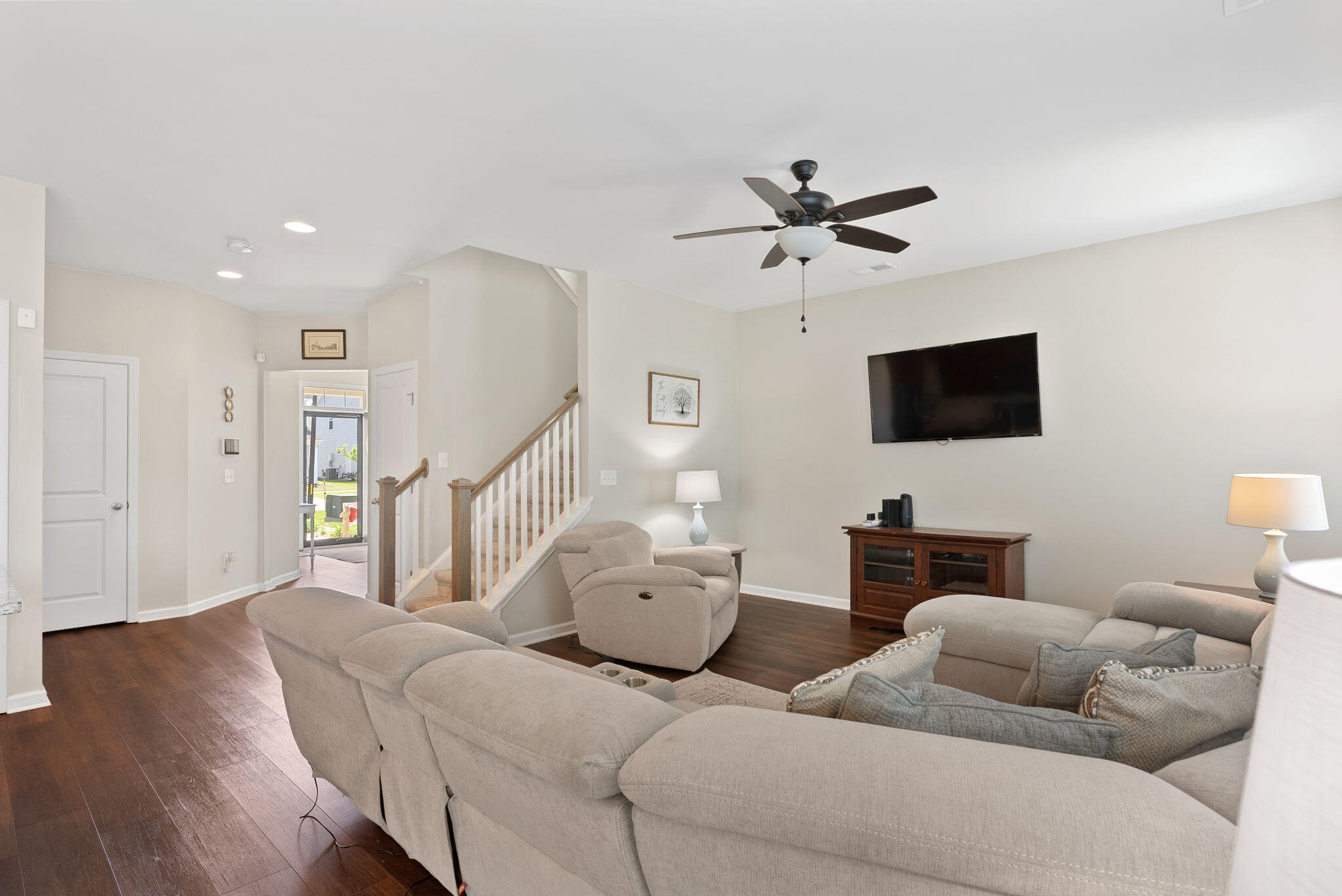 482 Spectrum Road Summerville, SC 29486 - Photo 9 of 52 Living Room