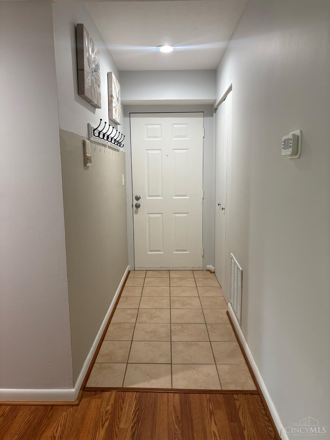 9319 Winton Road, Unit 2 Cincinnati, OH 45231 - Photo 25 of 26