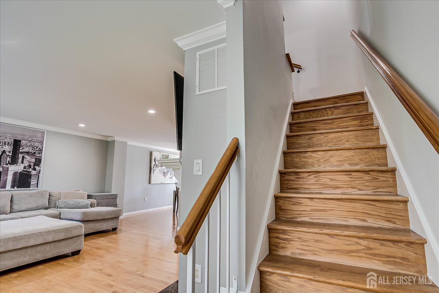 39 Rojewski Way Sayreville, NJ 08859 - Photo 21 of 40 a view of entryway and hall