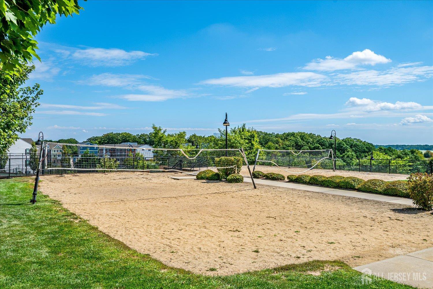 39 Rojewski Way Sayreville, NJ 08859 - Photo 36 of 40 a view of a terrace space