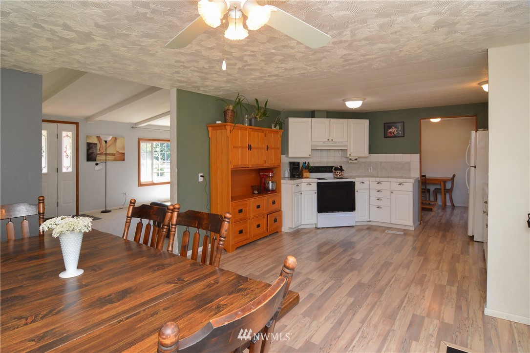 7540 187th Avenue Southwest Rochester, WA 98579 - Photo 11 of 25