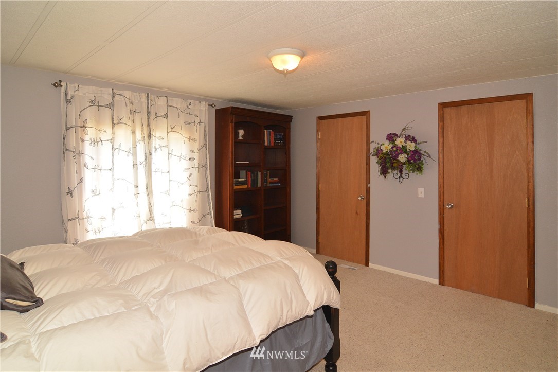 7540 187th Avenue Southwest Rochester, WA 98579 - Photo 15 of 25