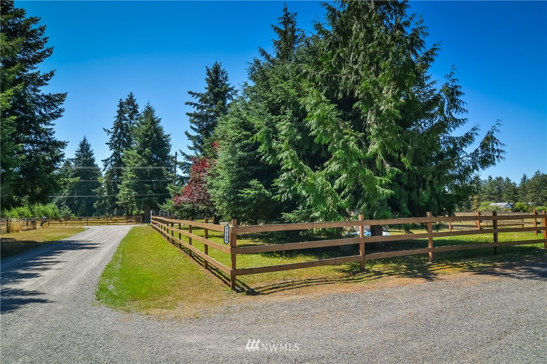 7540 187th Avenue Southwest Rochester, WA 98579 - Photo 5 of 25