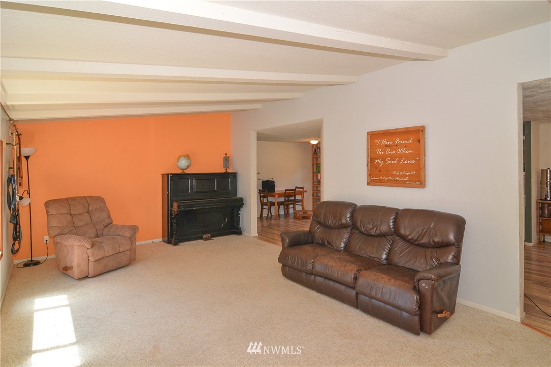 7540 187th Avenue Southwest Rochester, WA 98579 - Photo 9 of 25