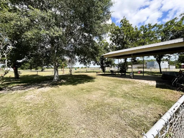 $109,900 | 805 2nd Street, Ganado, TX 77962