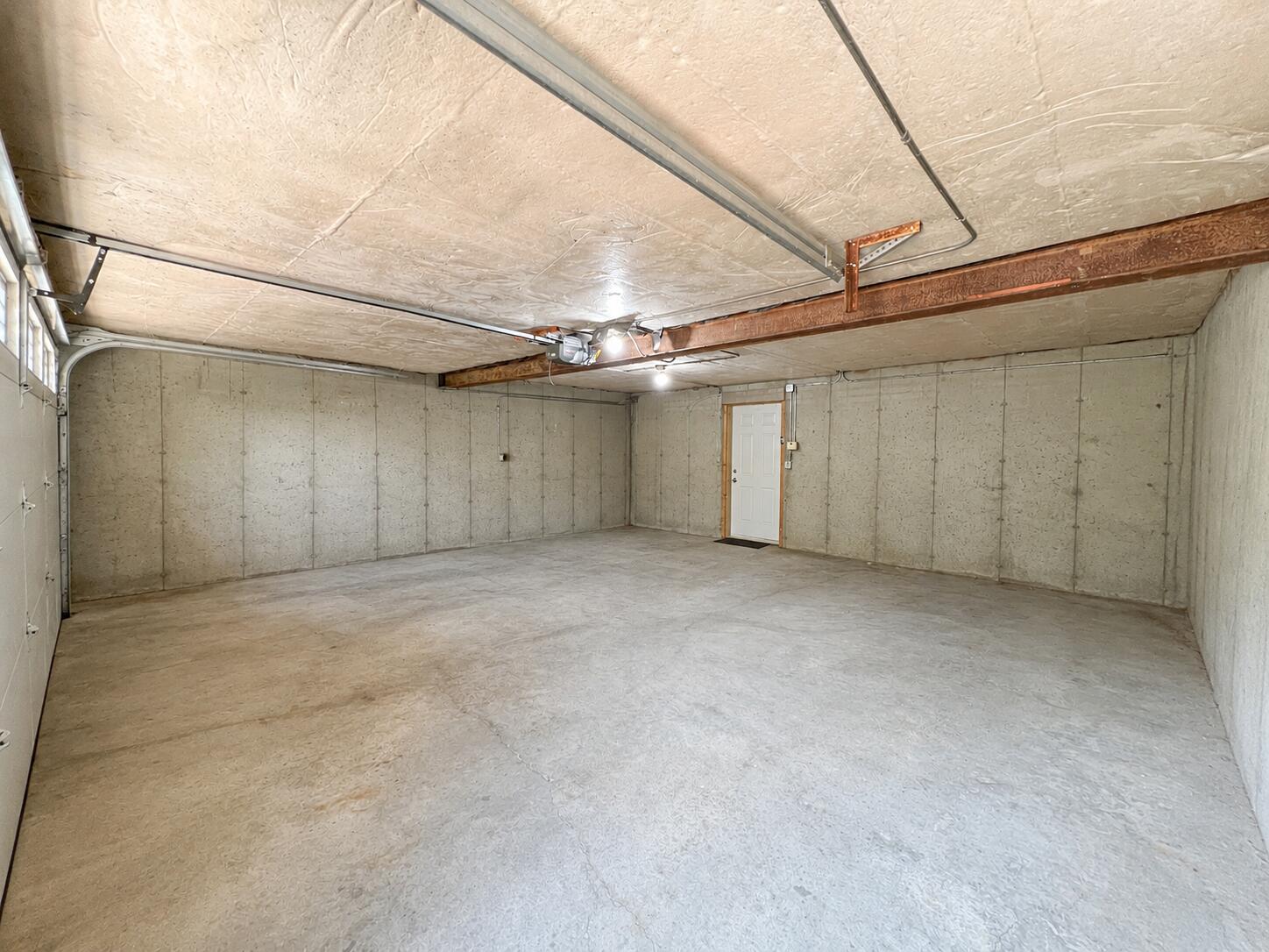 580 Skunk Hollow Road La Crescent, MN 55947 - Photo 55 of 83 garage