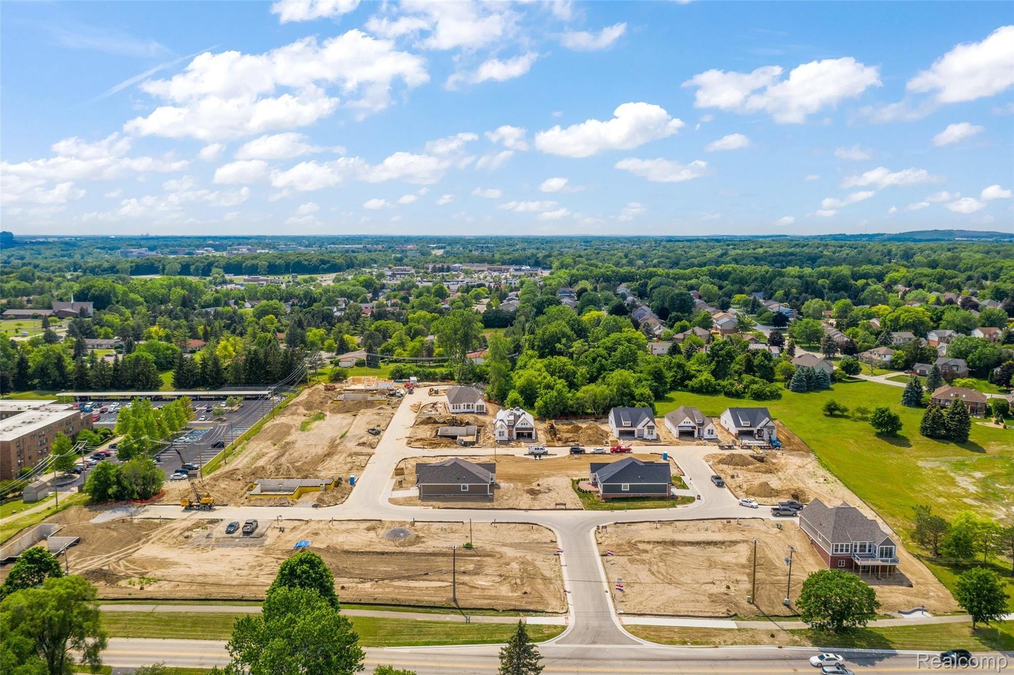 184 Mulberry Lane Rochester, MI 48309 - Photo 5 of 50 2543 Middleton-6.jpg