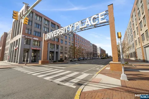 $619,000 | 142 West Side Avenue, Jersey City, NJ 07305