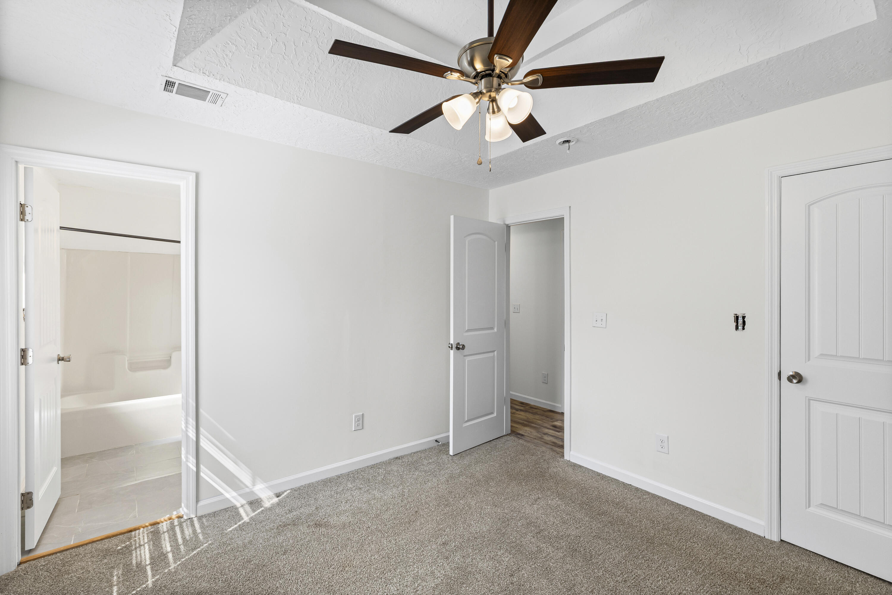 2812 Bennington Drive Hephzibah, GA 30815 - Photo 12 of 33 2026-03-03_2812_bennington_dr-srm-16