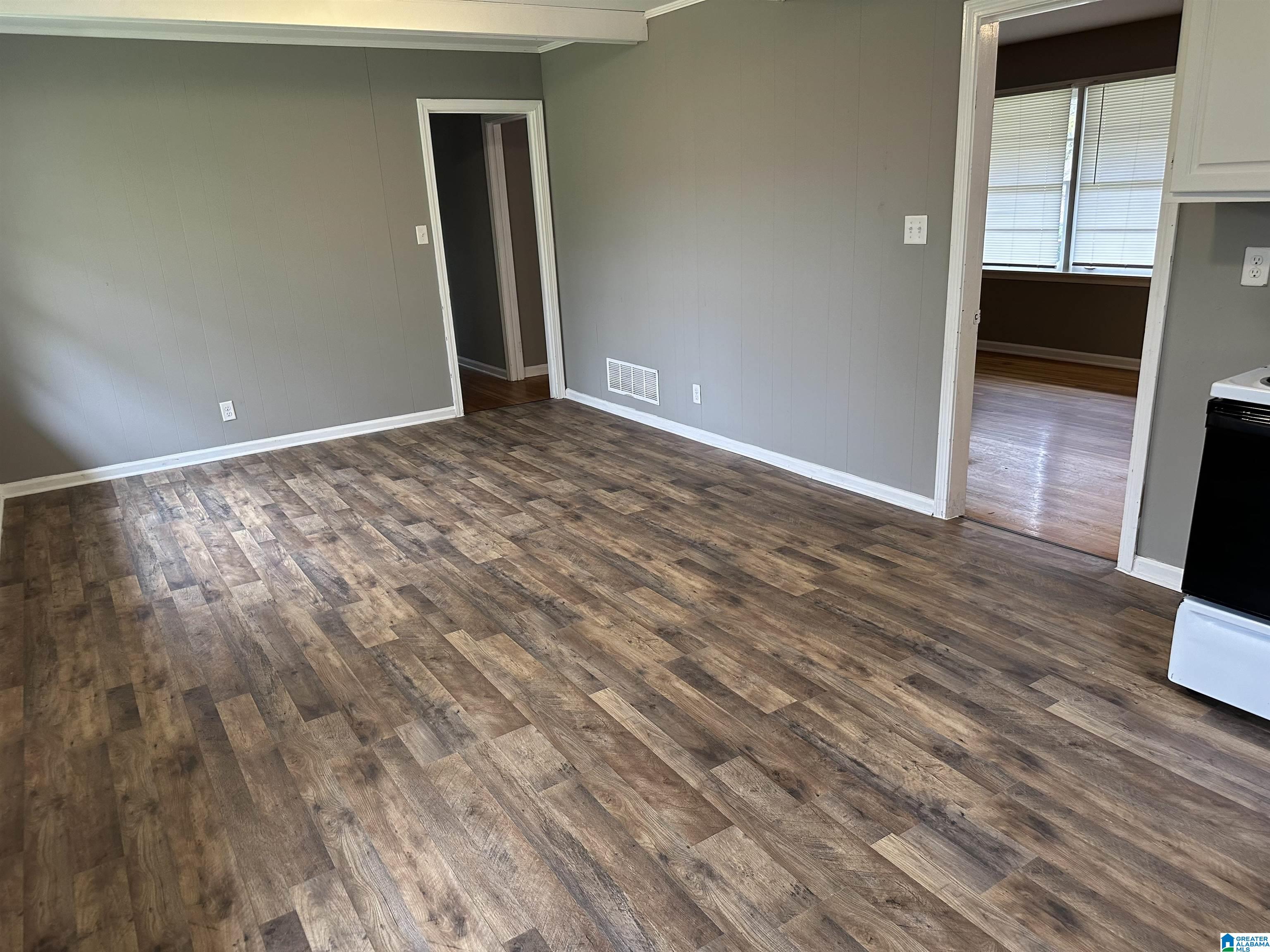 196 Redstone Way Birmingham, AL 35215 - Photo 3 of 12