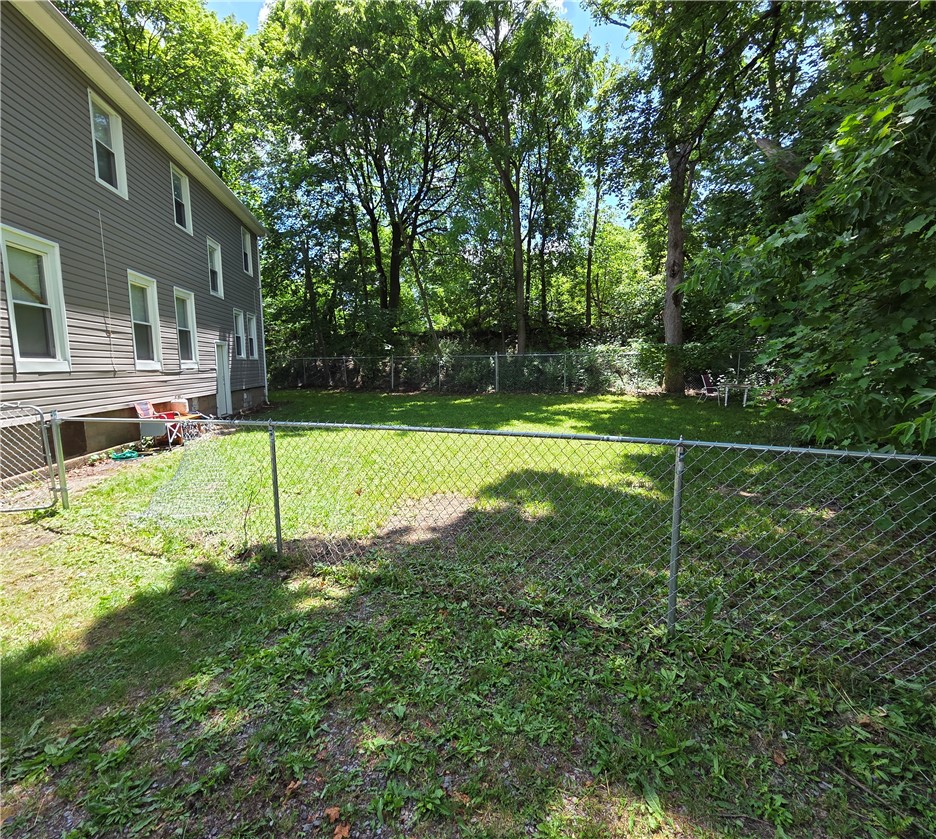 149 Glendale Park Rochester, NY 14613 - Photo 15 of 48