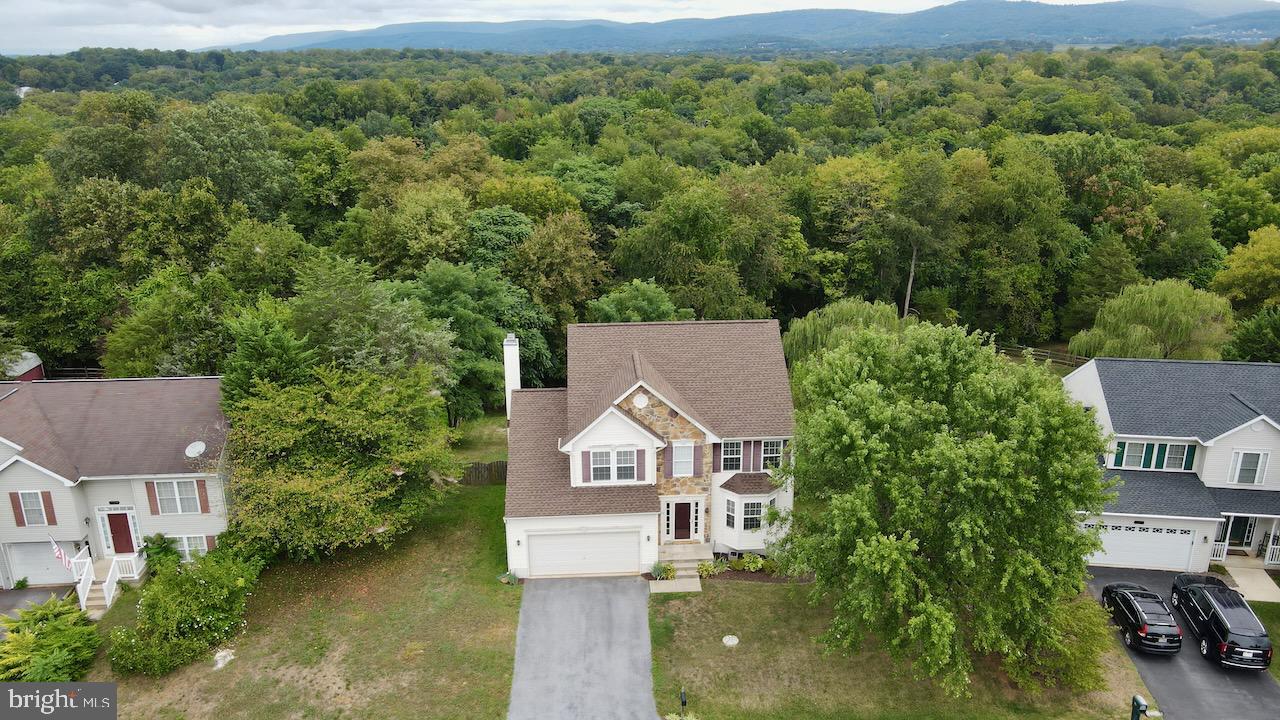 16 Rockingham Drive Keedysville, MD 21756 - Photo 2 of 32 Gallery Image 2