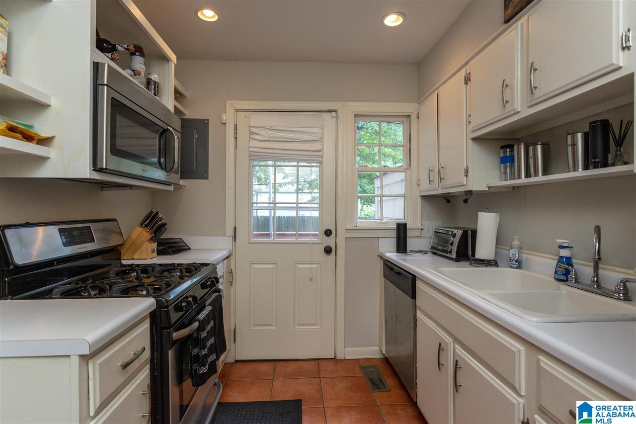 237 Kent Lane Homewood, AL 35209 - Photo 14 of 39