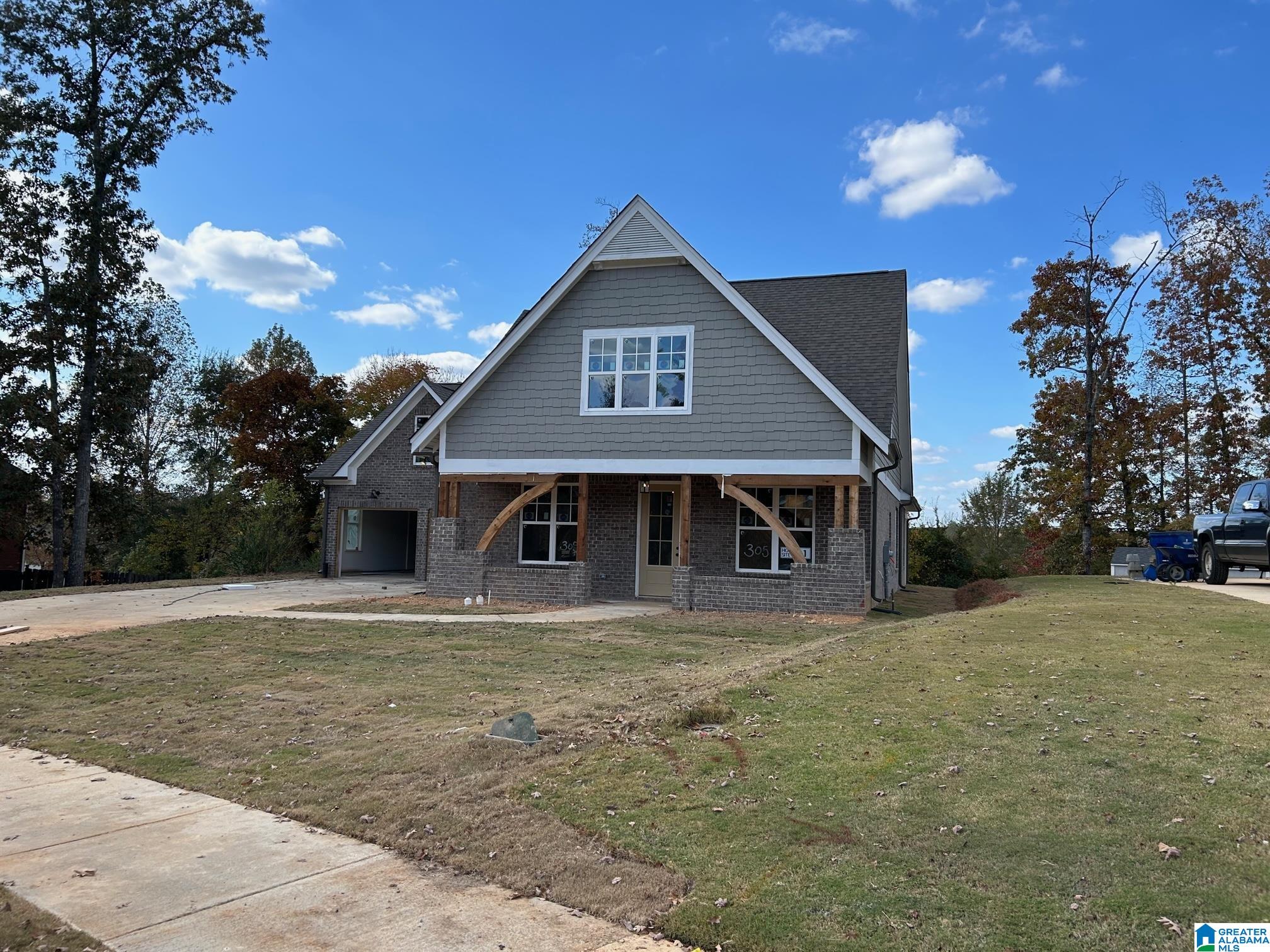 305 Cornwall Drive Alabaster, AL 35114 - Photo 2 of 32