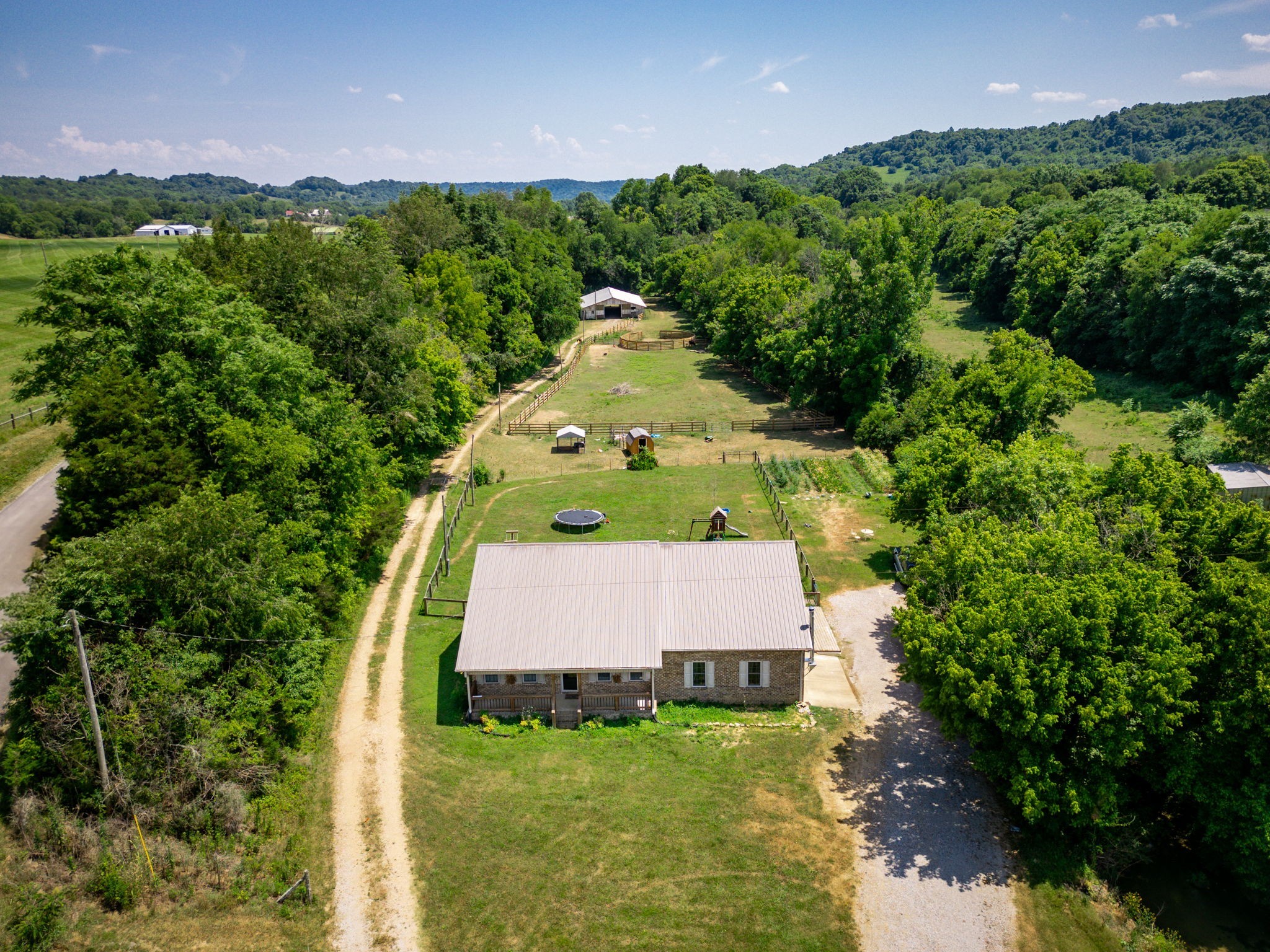 3328 Diana Road Pulaski, TN 38478 - Photo 3 of 30