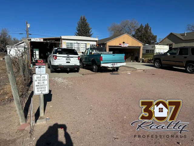 $60,000 | 610 East 27th Avenue, Torrington, WY 82240