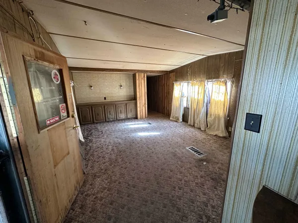 $40,000 | 610 East 27th Avenue, Torrington, WY 82240