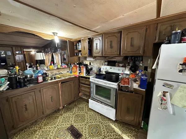 $50,000 | 610 East 27th Avenue, Torrington, WY 82240