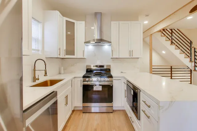 $348,000 | 7633 South Eberhart Avenue, Chicago, IL 60619