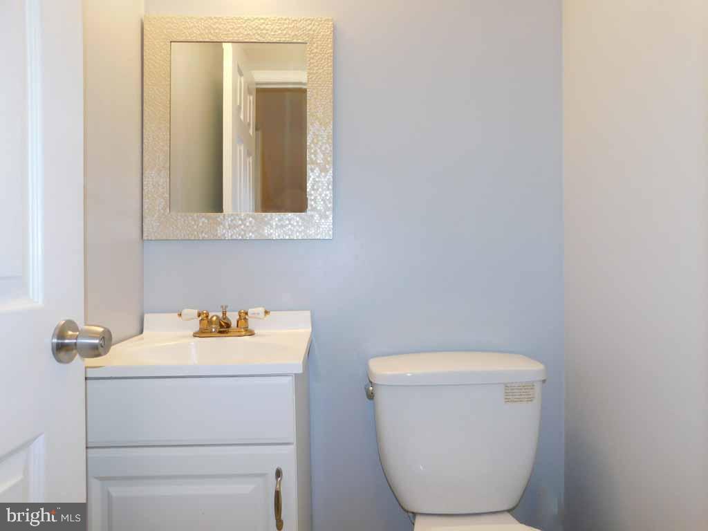4330 Greenmount Road Philadelphia, PA 19154 - Photo 14 of 33 First Floor Half Bath