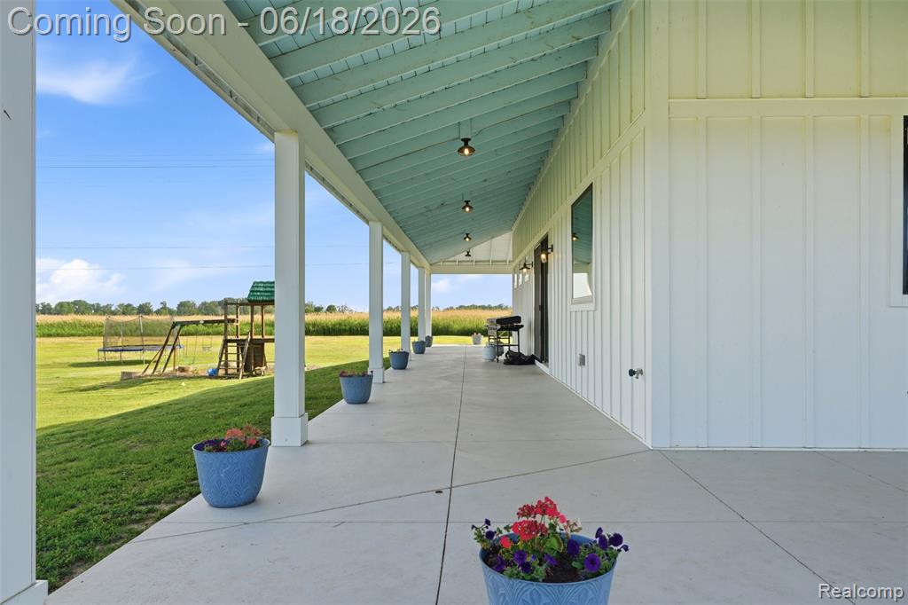 31100 South River Road Harrison Township, MI 48045 - Photo 10 of 85