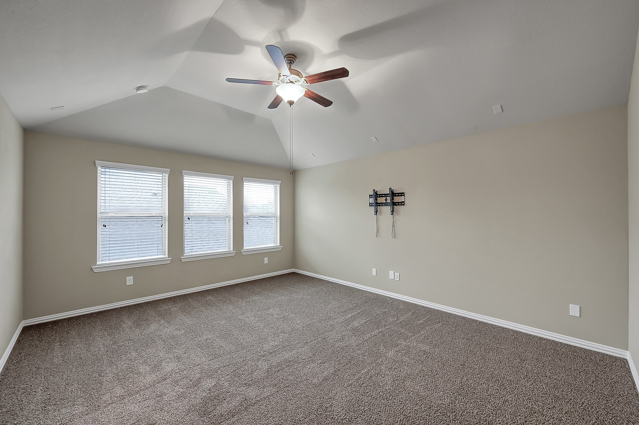 31711 Morning Ridge Lane Spring, TX 77386 - Photo 33 of 44 Huge gameroom upstairs or space for overnight guests.