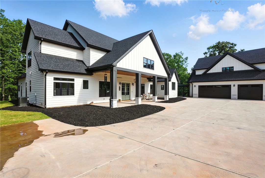 581 Paramount Drive Seneca, SC 29678 - Photo 2 of 41