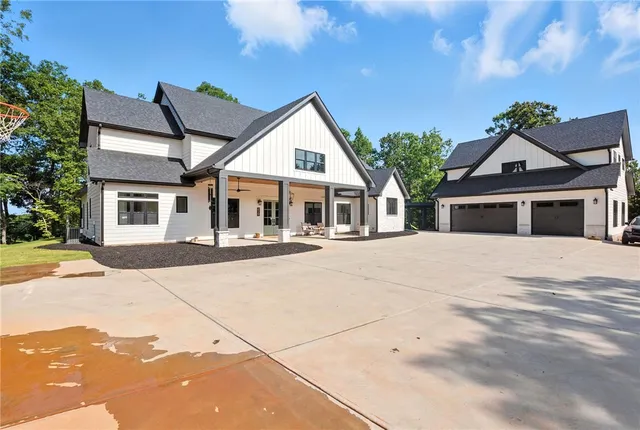 $995,000 | 581 Paramount Drive, Seneca, SC 29678