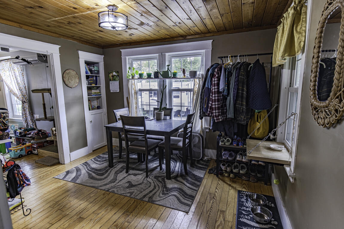 172 Fern Street Bangor, ME 04401 - Photo 9 of 28 001i