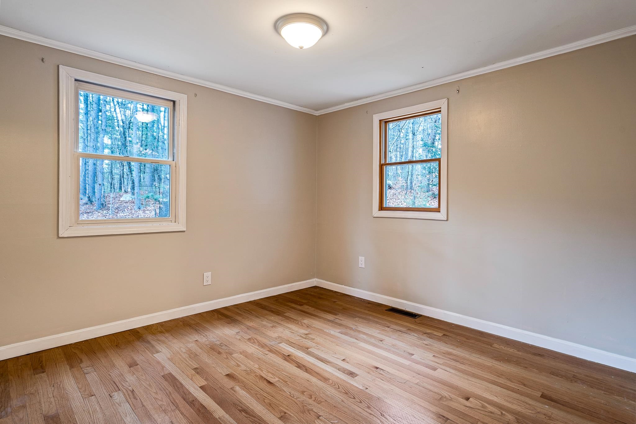46 Merrimack Road Amherst, NH 03031 - Photo 27 of 42