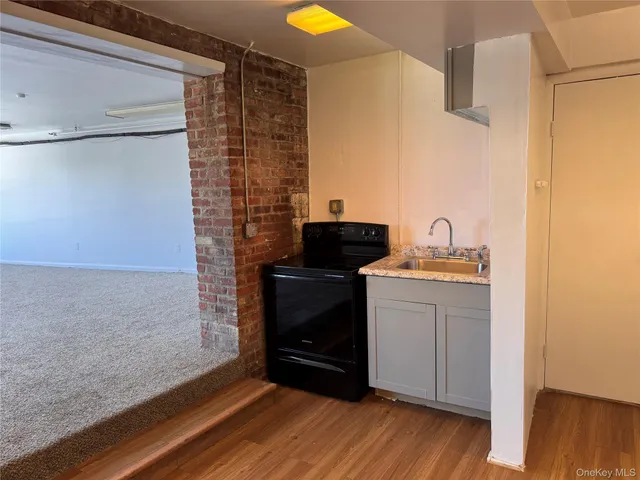 $1,700 | 175 Main Street, Unit 2R, Ossining, NY 10562