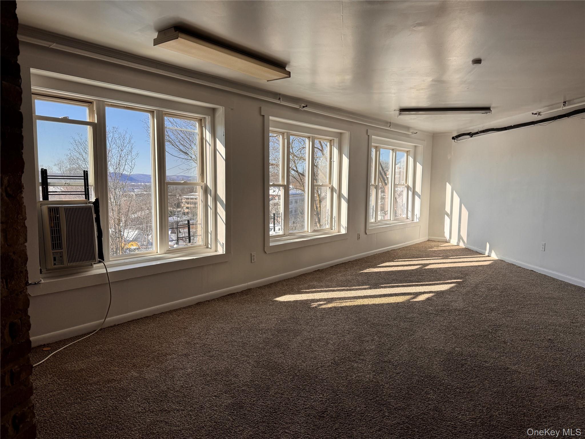 175 Main Street, Unit 2R Ossining, NY 10562 - Photo 6 of 22 Living area.