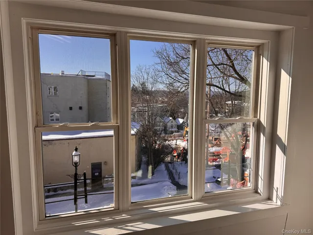 $1,700 | 175 Main Street, Unit 2R, Ossining, NY 10562