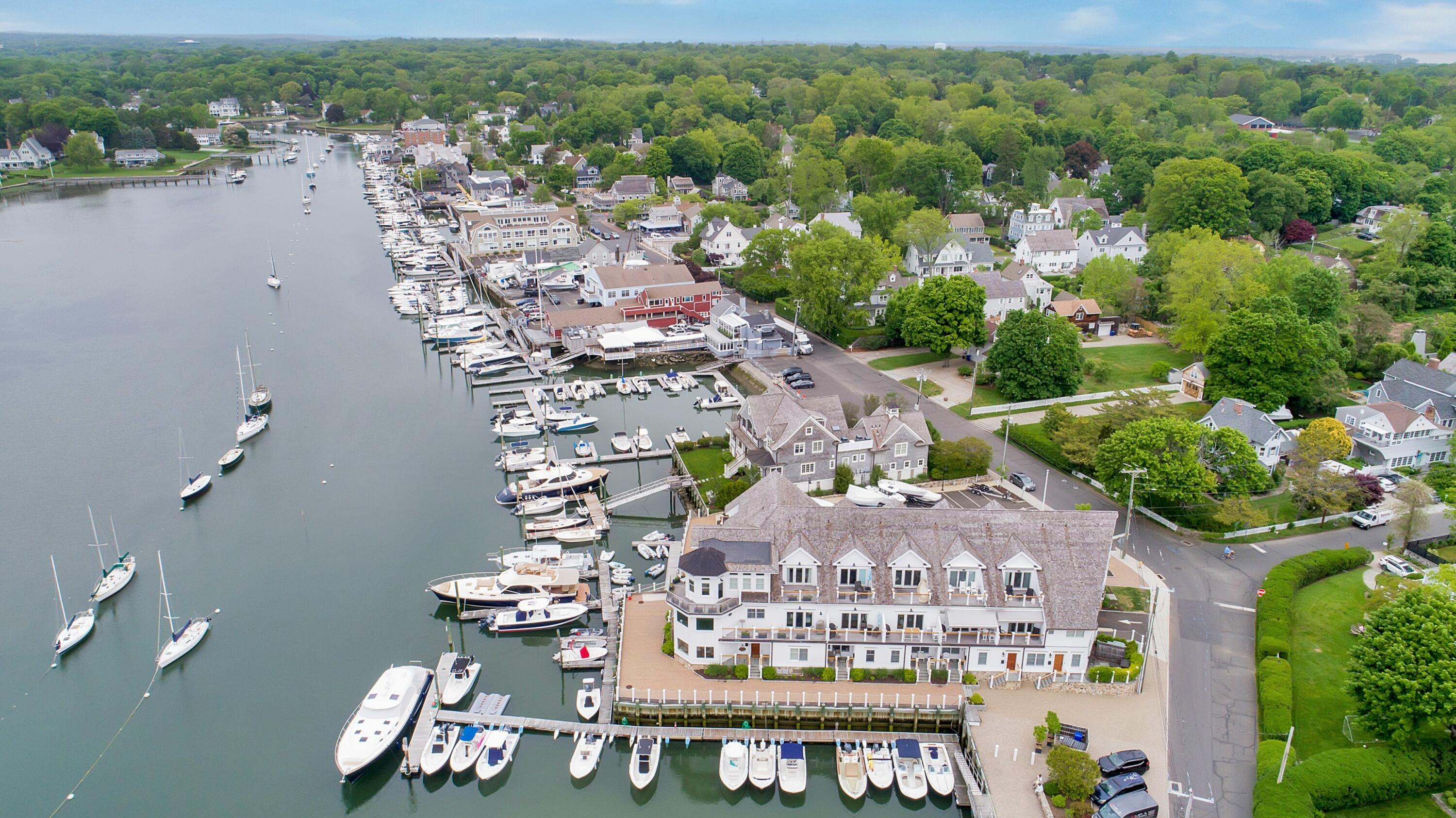 71 Rowayton Avenue, Unit 7 Rowayton, CT 06853 - Photo 4 of 31 an aerial view of multiple house