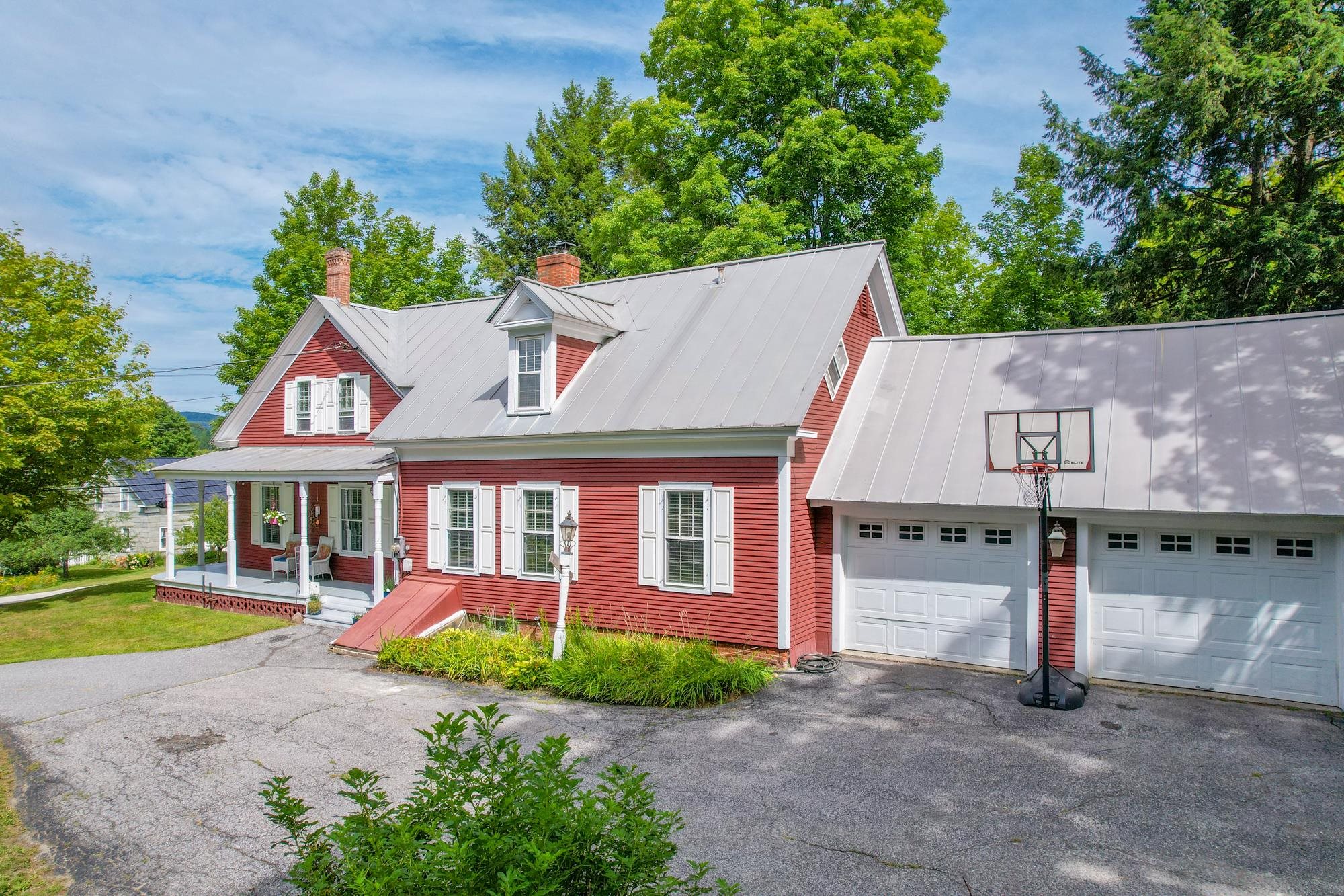 341 South Main Street Northfield, VT 05663 - Photo 2 of 40