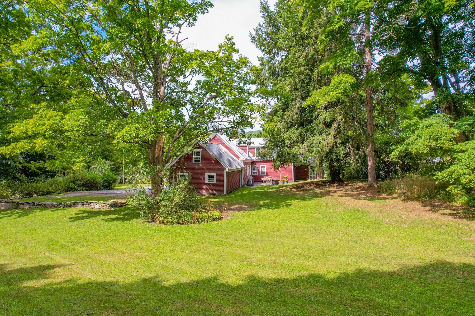 341 South Main Street Northfield, VT 05663 - Photo 32 of 40