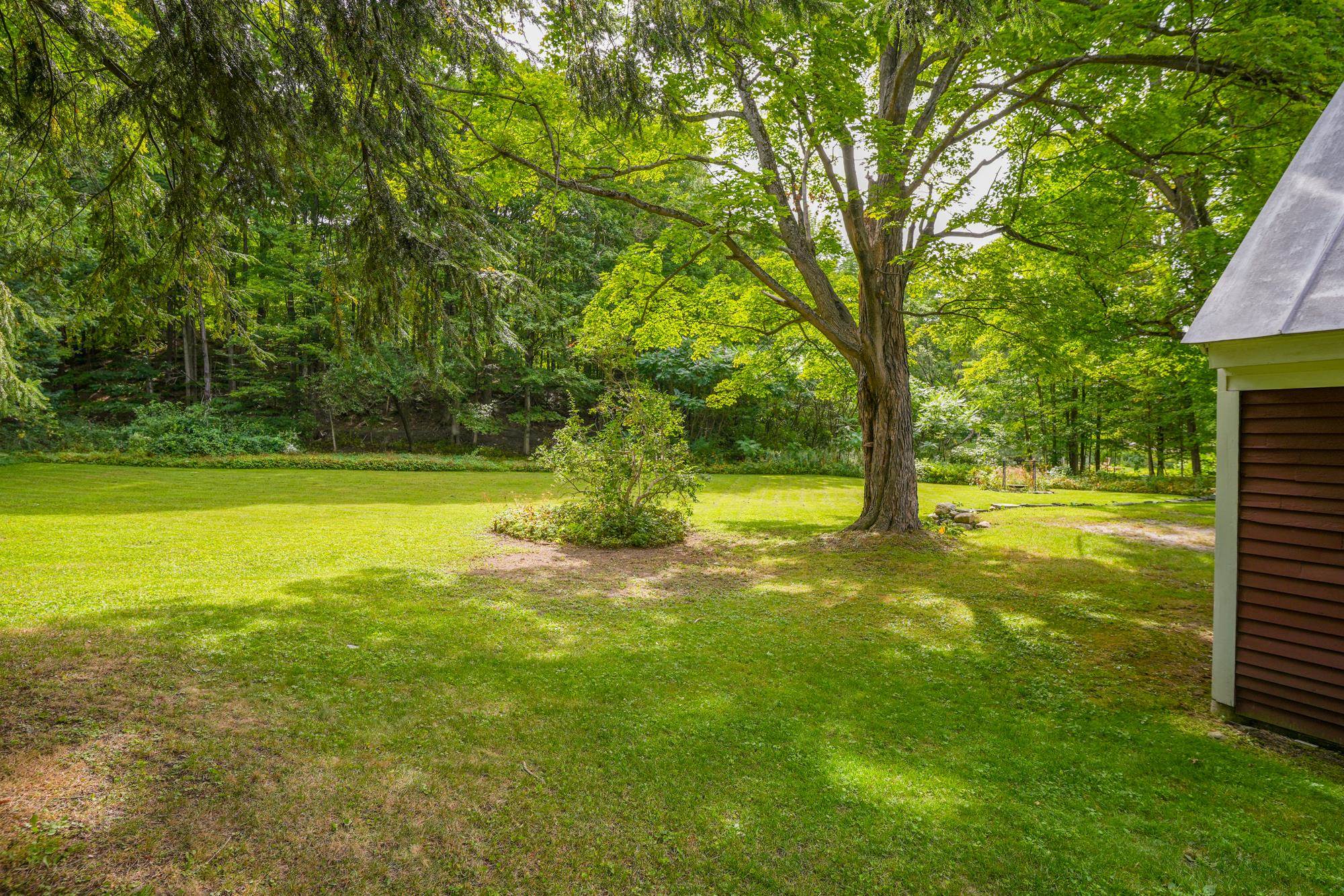 341 South Main Street Northfield, VT 05663 - Photo 35 of 40