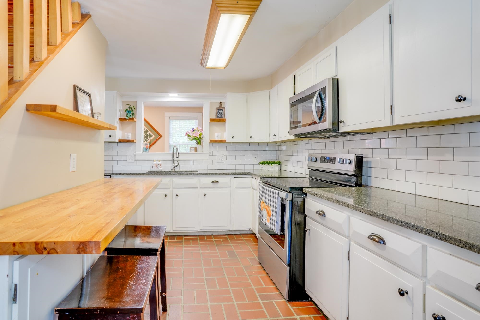 341 South Main Street Northfield, VT 05663 - Photo 9 of 40