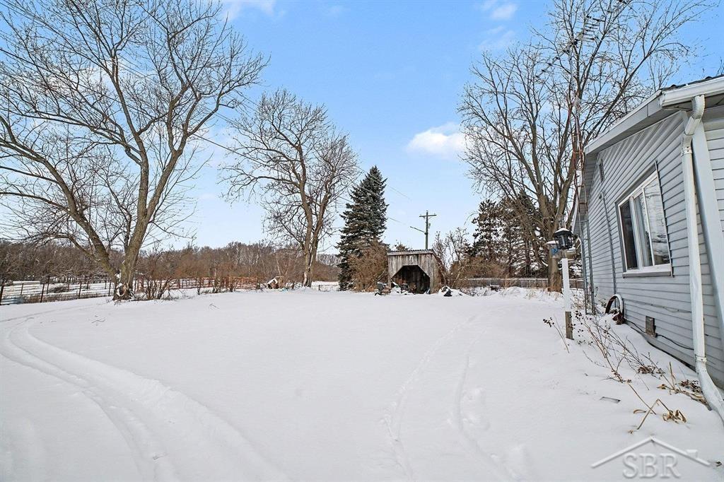 11851 North Crystal Road Vestaburg, MI 48891 - Photo 5 of 52