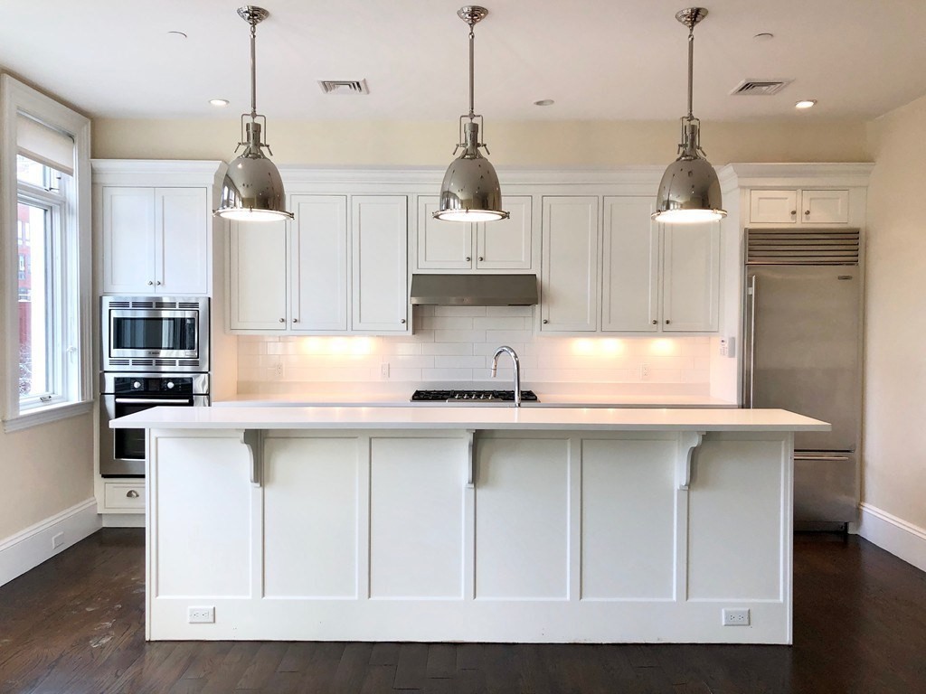 165 Newbury Street, Unit 3, Boston, MA 02116 Compass