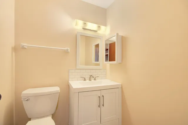 $225,000 | 1321 West Main Street, Unit 310, Lake Geneva, WI 53147