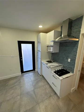 a close view of stove