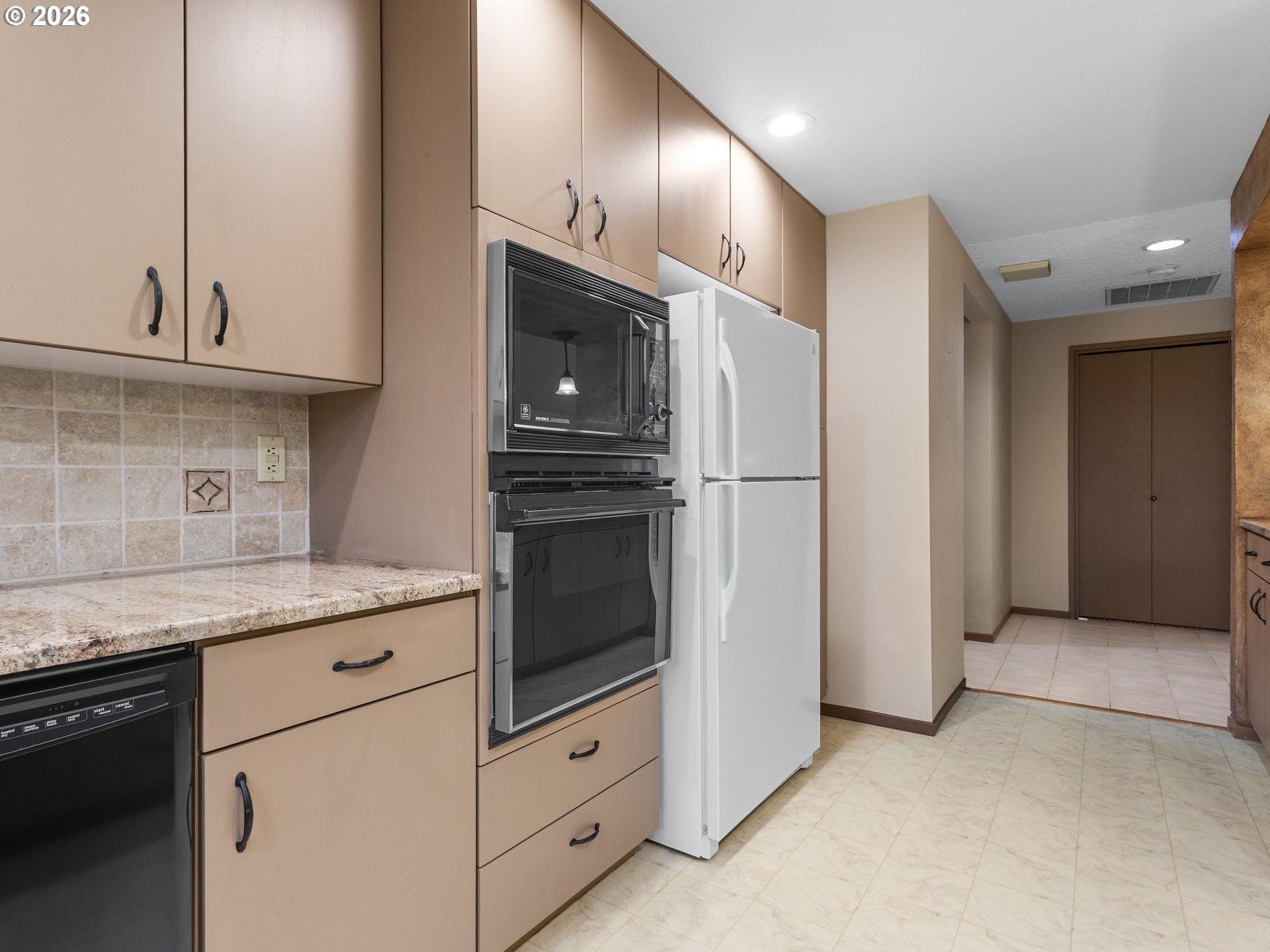 3300 Northeast 164th Street, Unit W1 Ridgefield, WA 98642 - Photo 9 of 30