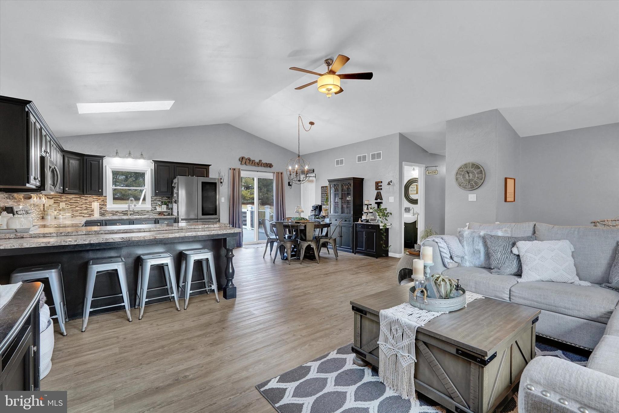 4550 Sunset View Road Thomasville, PA 17364 - Photo 5 of 38 Gallery Image 5